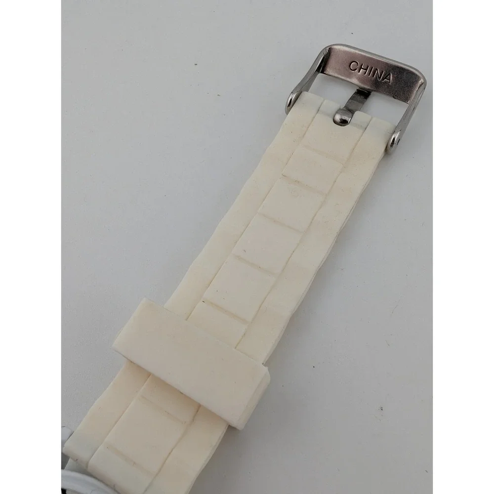 Aeropostale Watch Women 38mm Case White Silicone Band-‎ New Battery